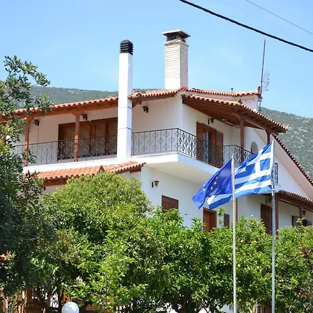 Apartment Dimitras House *