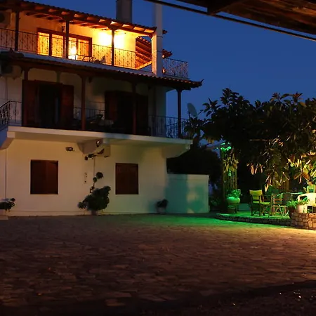 Dimitras House Apartment